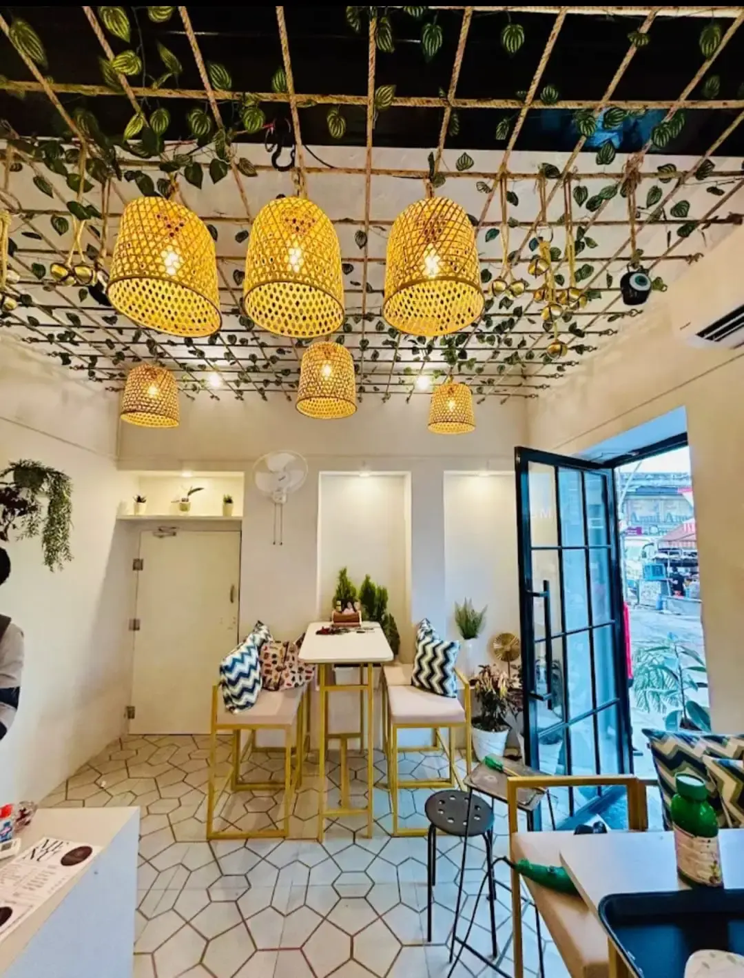 Coffee & Toast Atmosphere